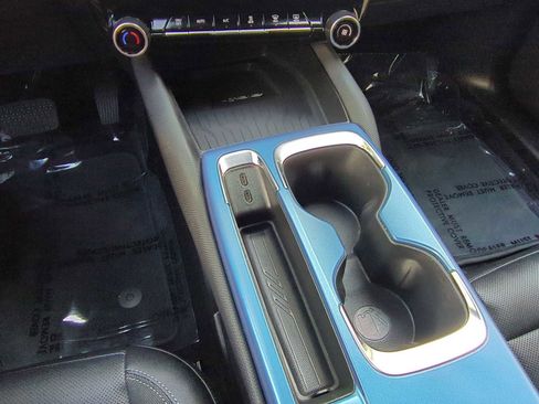 Used 2025 Chevrolet Equinox EV LT w/ Convenience Package image 18