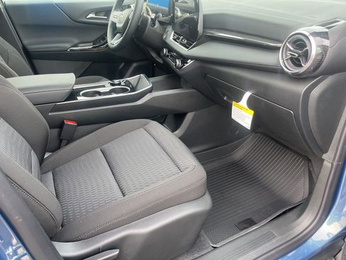 New 2026 Chevrolet Equinox LT w/ LPO, Floor Liner Package image 29