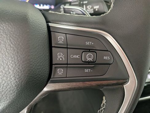 New 2026 Jeep Grand Cherokee Limited w/ Limited Altitude Package AWD/4WD image 22