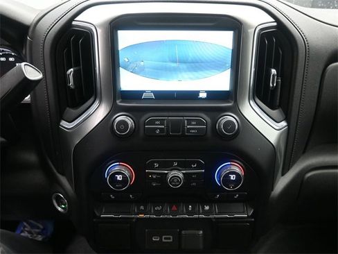 Used 2021 Chevrolet Silverado 1500 LT image 12