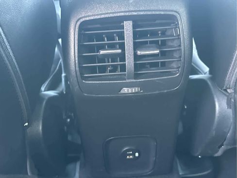 Used 2021 Ford Escape Titanium image 12