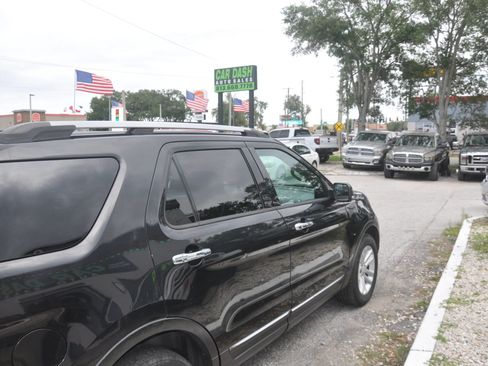 Used 2014 Ford Explorer XLT AWD/4WD image 28