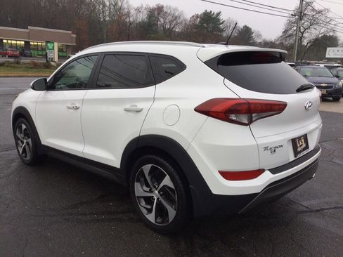 Used 2016 Hyundai Tucson Sport image 7