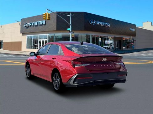 New 2026 Hyundai Elantra Sport FWD image 5