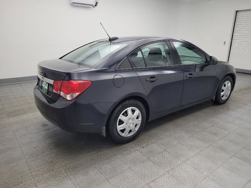 Used 2016 Chevrolet Cruze LS image 10