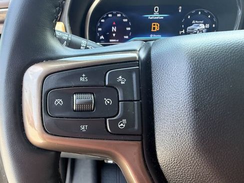 Used 2023 Chevrolet Suburban High Country w/ Premium Package 2 AWD/4WD image 34
