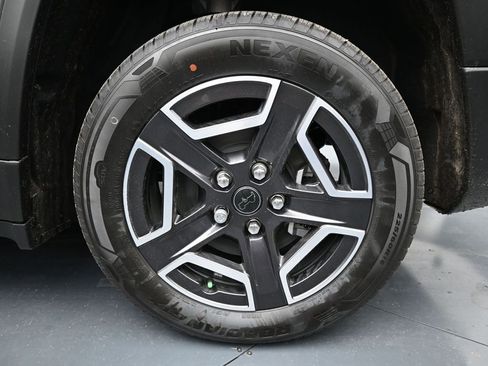 New 2026 Jeep Cherokee Limited AWD/4WD image 10