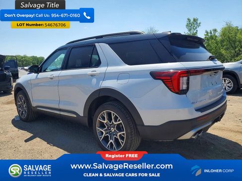 Used 2025 Ford Explorer Platinum w/ Ultimate Package AWD/4WD image 3