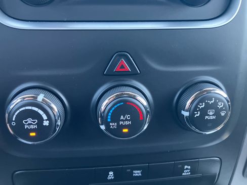 Used 2023 RAM 1500 Classic Warlock AWD/4WD image 23