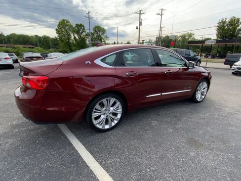 Used 2016 Chevrolet Impala LTZ w/ Enhanced Convenience Package FWD image 8