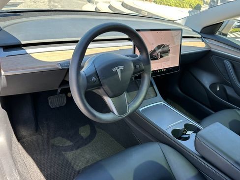 Used 2023 Tesla Model 3 Standard Range RWD image 23