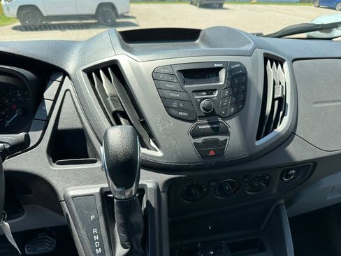 Used 2018 Ford Transit 250 130 Medium Roof RWD image 15