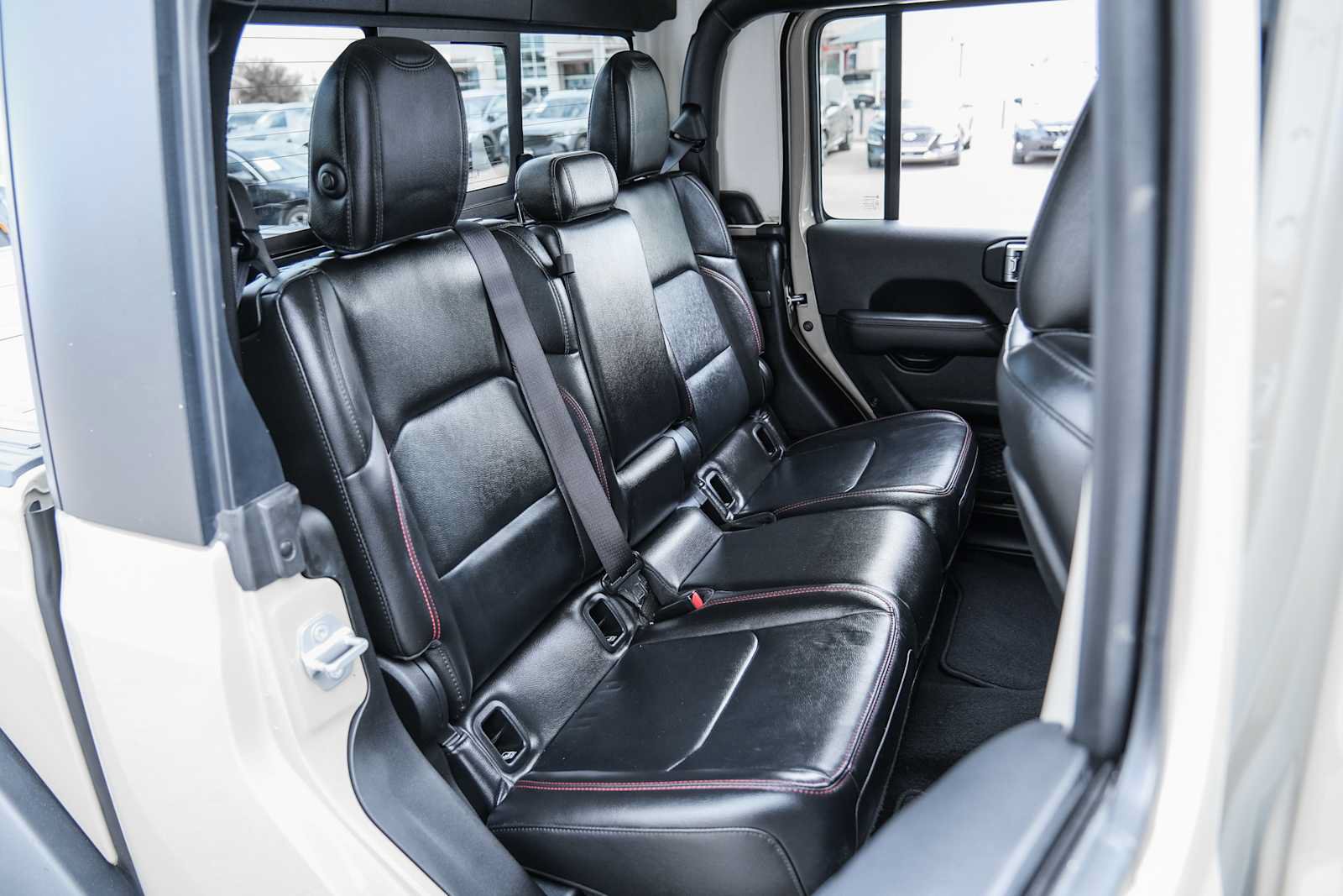 Used 2022 Jeep Gladiator Rubicon AWD/4WD image 35