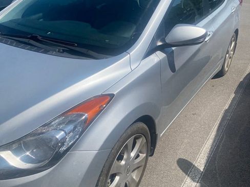 Used 2013 Hyundai Elantra Limited w/ Technology Pkg FWD image 1