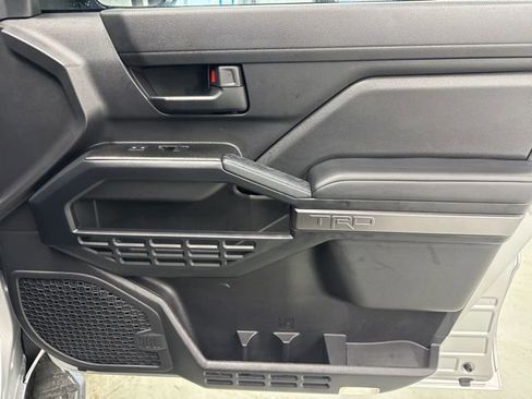 Used 2025 Toyota 4Runner TRD Off-Road Premium image 28