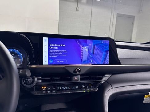 New 2026 Toyota Crown Signia image 28