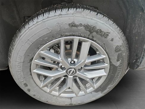 Used 2024 Nissan Rogue S image 31