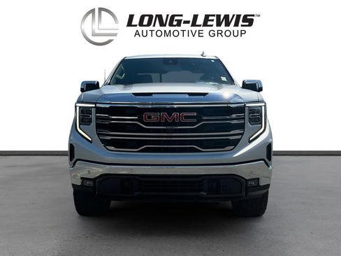 Used 2022 GMC Sierra 1500 SLT w/ SLT Premium Plus Package AWD/4WD image 11
