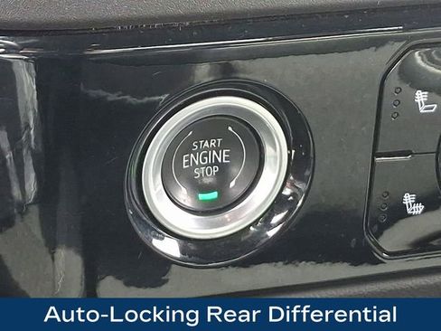 Used 2024 GMC Sierra 1500 Elevation AWD/4WD image 18