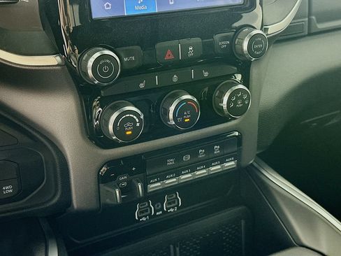 New 2026 RAM 3500 Big Horn AWD/4WD image 15