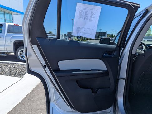 Used 2012 GMC Terrain SLE FWD image 25