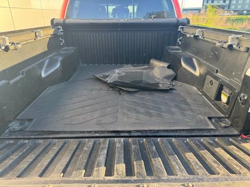 Used 2021 Toyota Tacoma TRD Off-Road AWD/4WD image 36