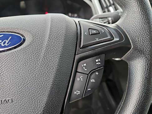 Used 2015 Ford Edge SE image 10