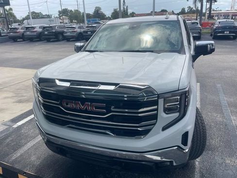 Used 2024 GMC Sierra 1500 SLT w/ SLT Premium Plus Package AWD/4WD image 2