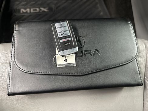 Used 2017 Acura MDX FWD image 41