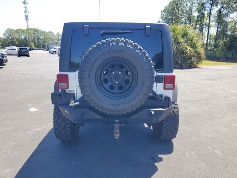 Used 2012 Jeep Wrangler Unlimited Sport image 5