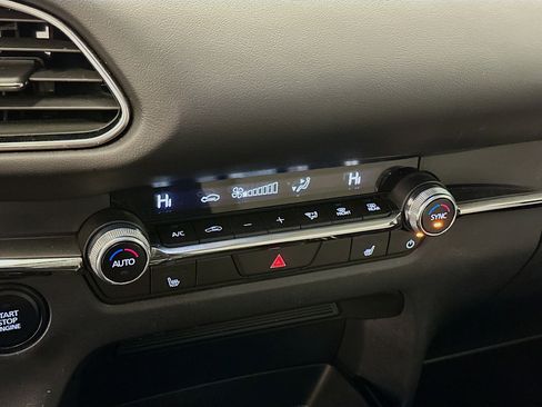 Used 2025 MAZDA CX-30 AWD 2.5 S w/ Preferred Package image 24