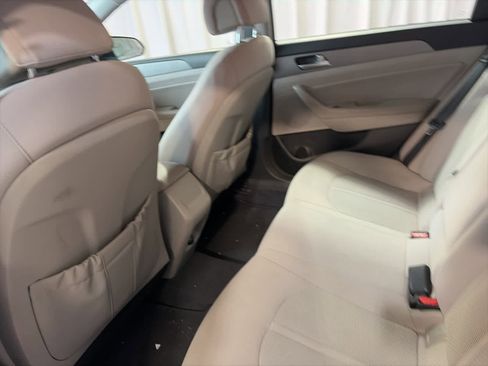 Used 2015 Hyundai Sonata SE w/ Option Group 09 image 19
