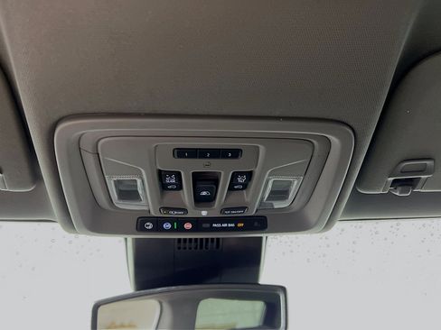 Used 2024 Chevrolet Silverado 2500 LT w/ Texas Edition image 20