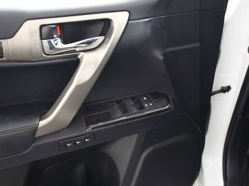 Used 2021 Lexus GX 460 Premium w/ Premium Package image 15