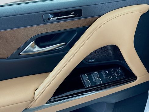 New 2026 Lexus LX 700h Luxury image 20