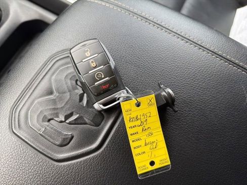 Used 2019 RAM 1500 Laramie w/ Bed Utility Group image 32