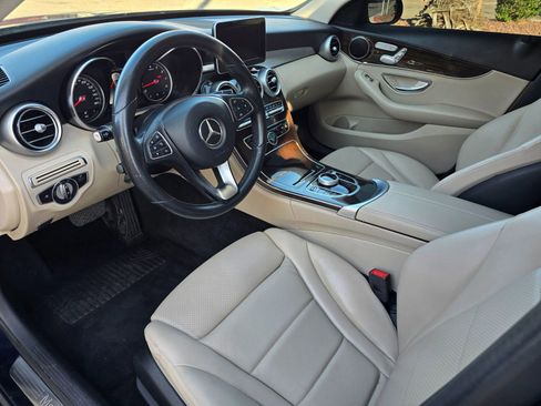Used 2018 Mercedes-Benz C 300 Sedan image 9