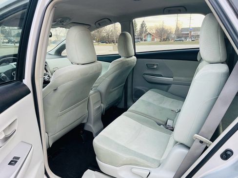 Used 2012 Toyota Prius V Three image 14