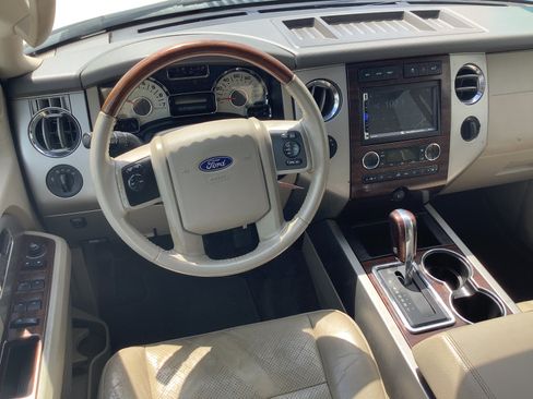 Used 2010 Ford Expedition Limited AWD/4WD image 10