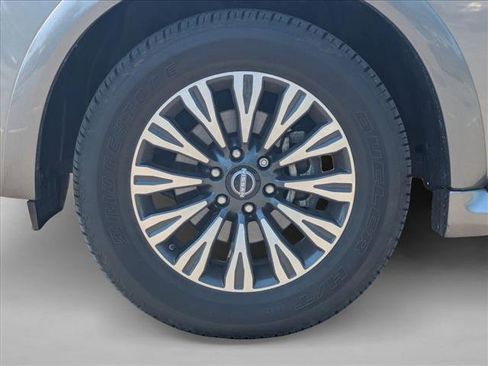 Used 2022 Nissan Armada SV AWD/4WD image 9