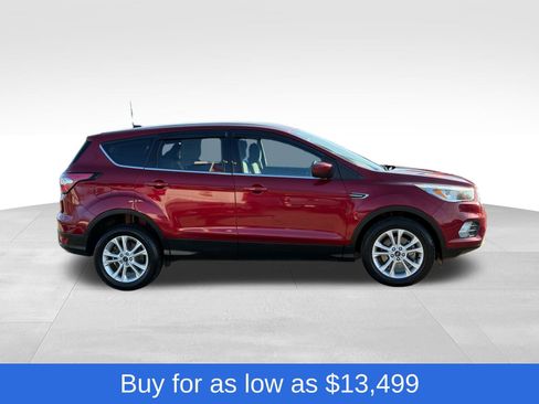 Used 2017 Ford Escape SE image 8