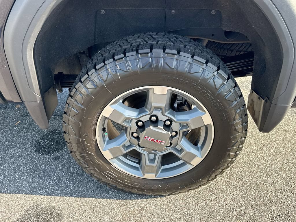 Certified 2025 GMC Sierra 2500 SLT w/ SLT Premium Package AWD/4WD image 24