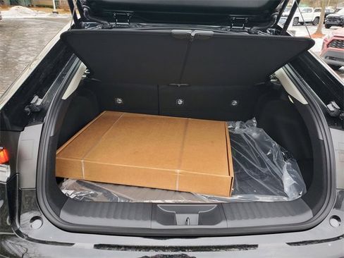 New 2026 Toyota Prius XLE image 6