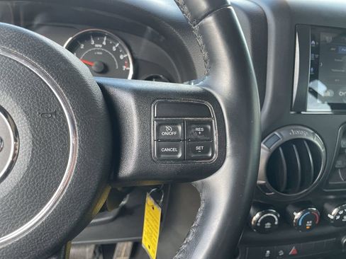 Used 2018 Jeep Wrangler Unlimited Sport S image 15