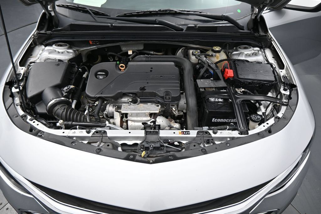 Used 2019 Chevrolet Malibu LT FWD image 27