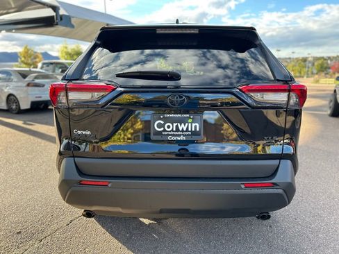 Used 2025 Toyota RAV4 XLE image 8