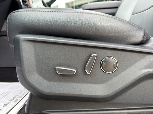 Used 2024 Ford F150 Lightning Lariat AWD/4WD image 30