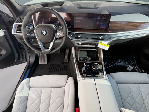 Used 2026 BMW X5 sDrive40i image 22