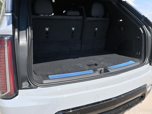 New 2026 Cadillac Escalade IQ Luxury 1 image 24