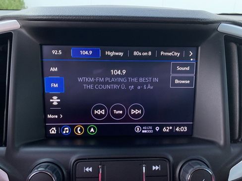 Used 2022 GMC Terrain SLT w/ Infotainment Package II image 14